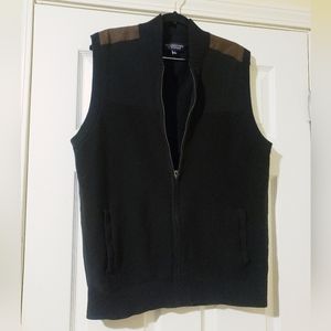 RoundTree & Yorke Men's Zipper Vest Black/Tan shoulder. Sz-L